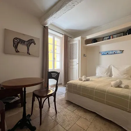 Authentisches Im Herzen Des Dorfes By Interhome * Saint Tropez